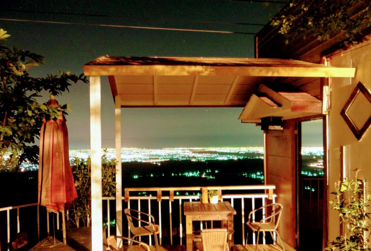 Sky Lounge B&B Zhushan Bagian luar foto